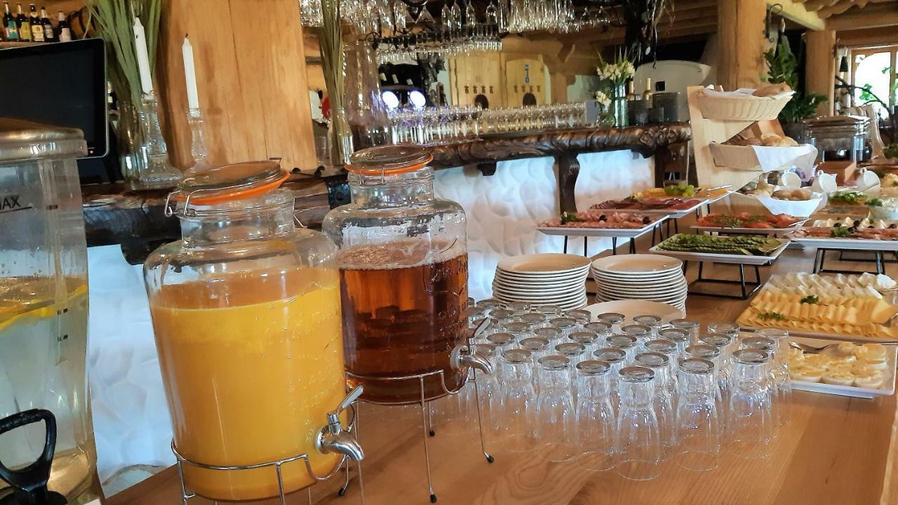 Hotel Bajka &