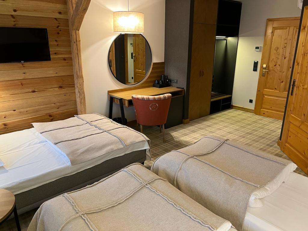 Bajka & Hotel Grodziec (Opole)