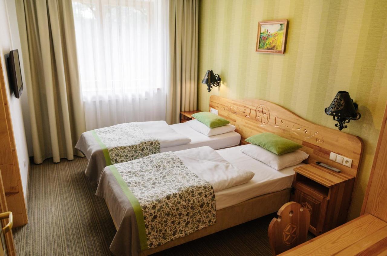 Hotel Bajka & Grodziec (Opole)